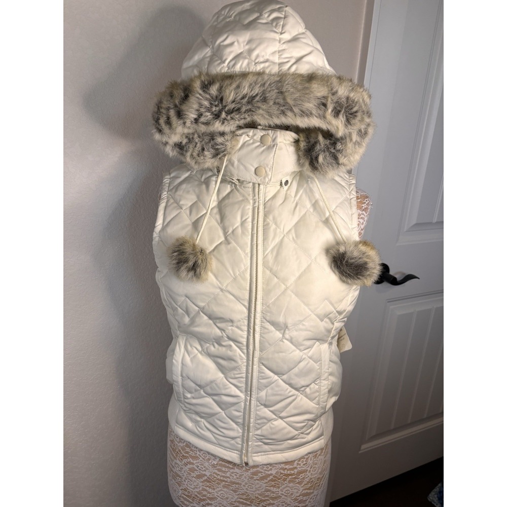 Ann Taylor Winter‎ White Down Puffer Vest  Hooded Faux Fir Trim Pom Pom S NEW